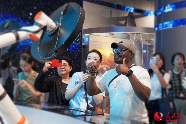 盛鹏优配 中外记者看深圳丨坦桑尼亚艾里士：连续三年到访深圳